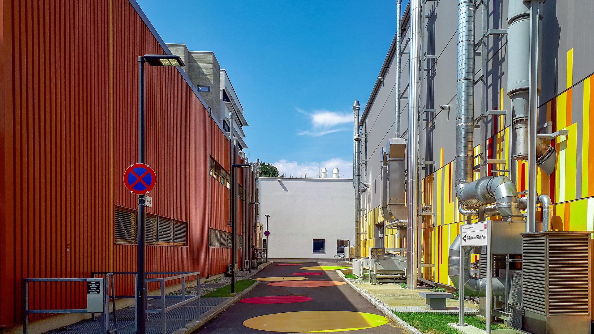 industrial-plant-3639868_1920